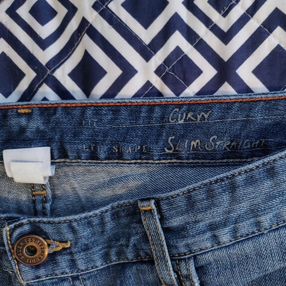 Eddie Bauer Curvy Slim Straight Jeans - Picture 7 of 9